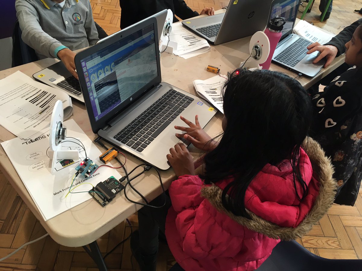 liverpoolcode's tweet image. We’re at @Liverpoollib Toxteth Library today, making robots talk with #python and #microbit