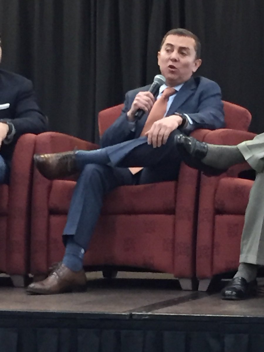 Carlos Nava of ESPN Deportes does sideline reporting in Spanish for the Dallas Cowboys. #HLMM2019. #MyCoMC