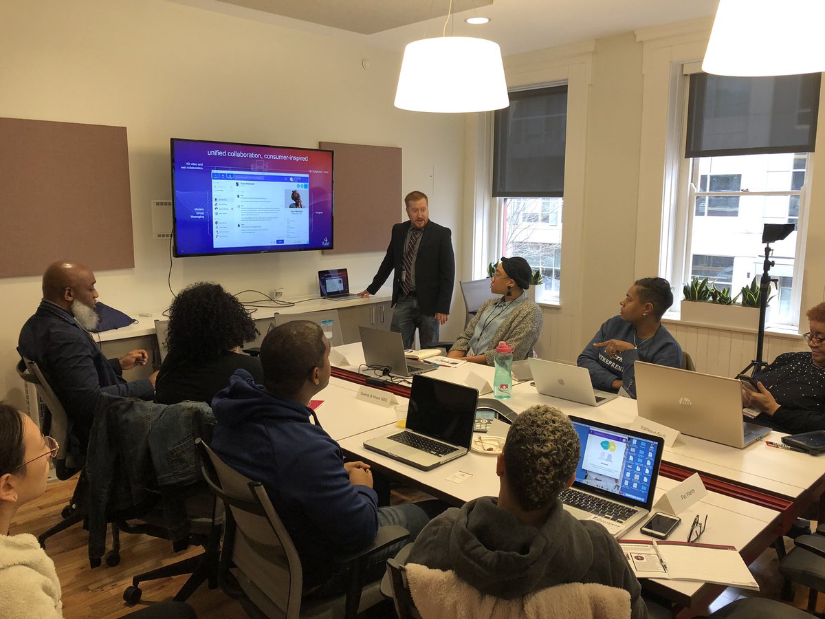 StartupCincy's tweet photo. .@fuze showing off its cloud comm platform - video conf, webinars, IM, etc. to #NitroBootcamp peeps. #StartupCincy https://t.co/p7VphF61d0