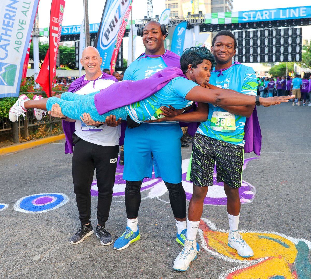 SagicorJa's tweet photo. We're soaring into the weekend! π #SigmaRun2019 https://t.co/BA7fZGAxKz