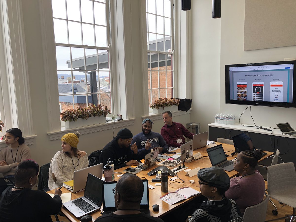 StartupCincy's tweet photo. #StartupCincy co Primary Hosting showing #NitroBootcamp how to create their own mobile apps and leverage data dashboards. https://t.co/wWqqwOvkFp