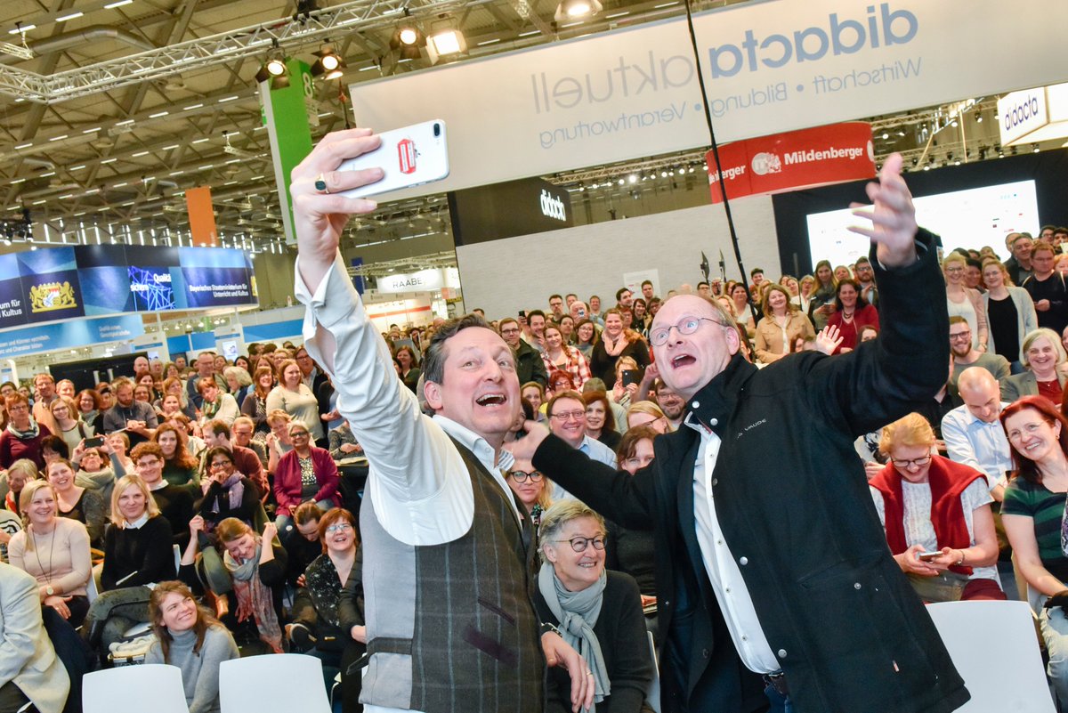 #didacta2019: so groß, international und digital wie nie zuvor! 😃😀
Mit einem hervorragenden Ergebnis ist die #didacta 2019 in Köln zu Ende gegangen. Rund 100.000 Besucherinnen und Besucher sind gekommen, um sich über die neuesten Trends zu informieren.  bit.ly/2VflvOo