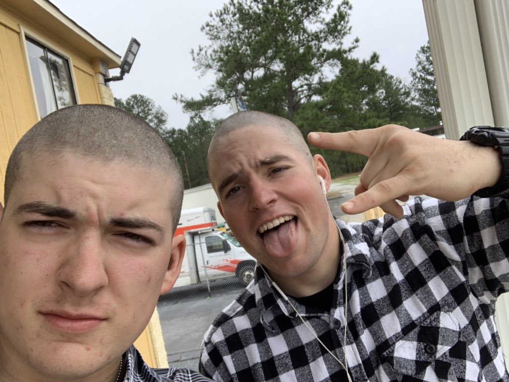 Logan101Rak's tweet photo. Update for you guys! I loved DogX too much, so Iโm going to redo Darby! Not bad! Rather redo Darby and get my recycle over with now! Still super motivated and ready to get after it again! #WillNotQuit #Down15Pounds https://t.co/aw38jAbdMz
