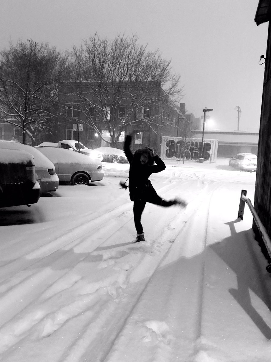 WritingWithSam's tweet image. Magical, fluffy snow.