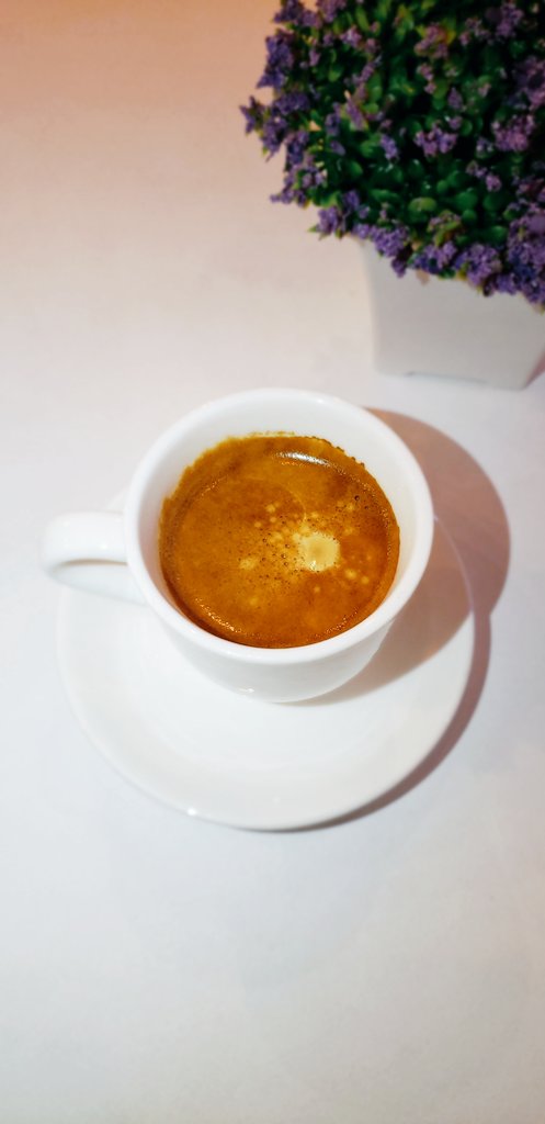 griddlemv's tweet photo. #LavazzaBlack after a meal...
with a slice of cake perhaps? 🤔
#thegriddlemv
#thegriddle https://t.co/56YCe0gmcE