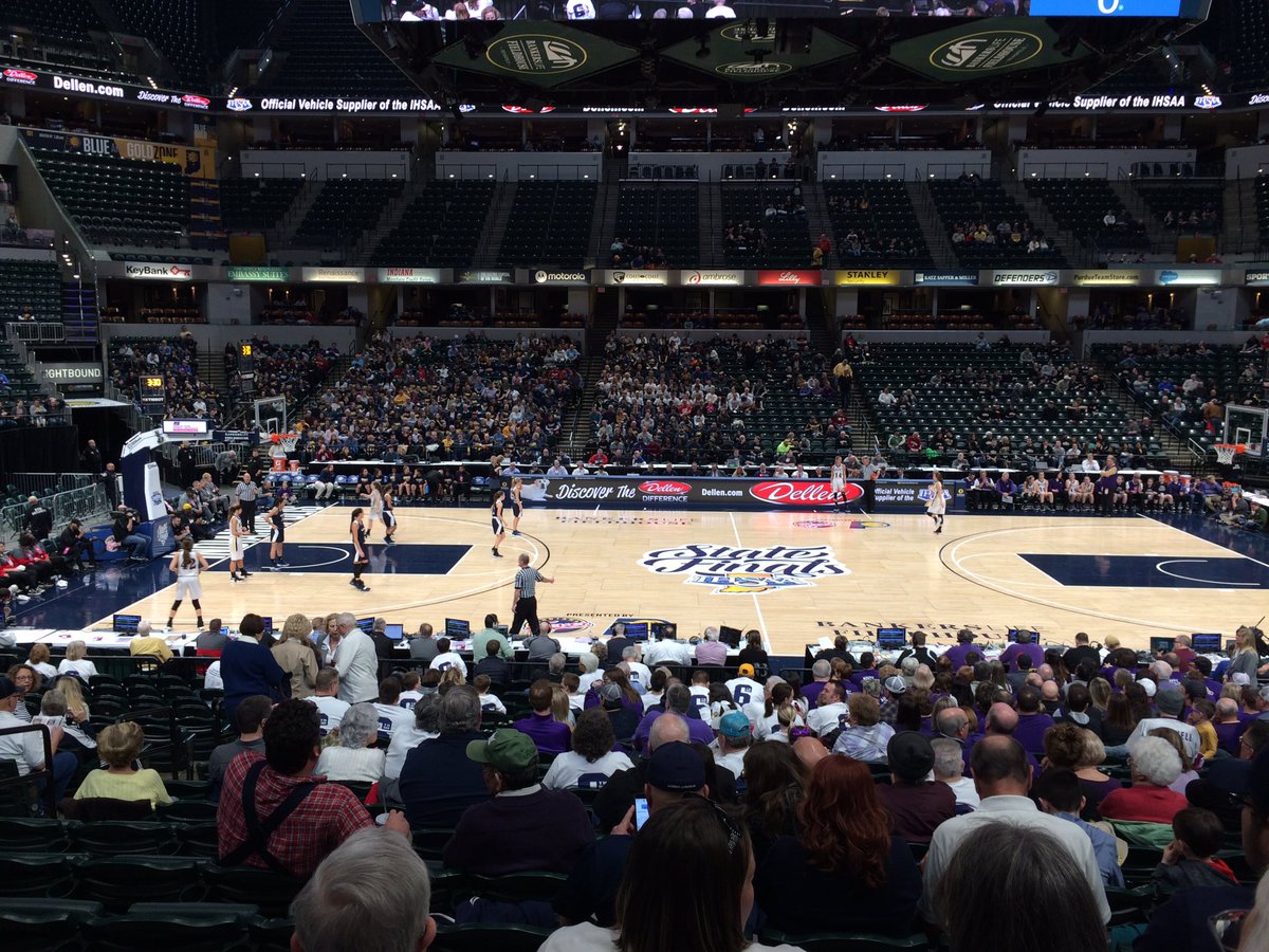 OTellow16's tweet photo. Grace Waggoner with 7 points at halftime for @Rivet_Patriots. They trail 27-13 to Marquette Catholic. https://t.co/FKQtx8la2T