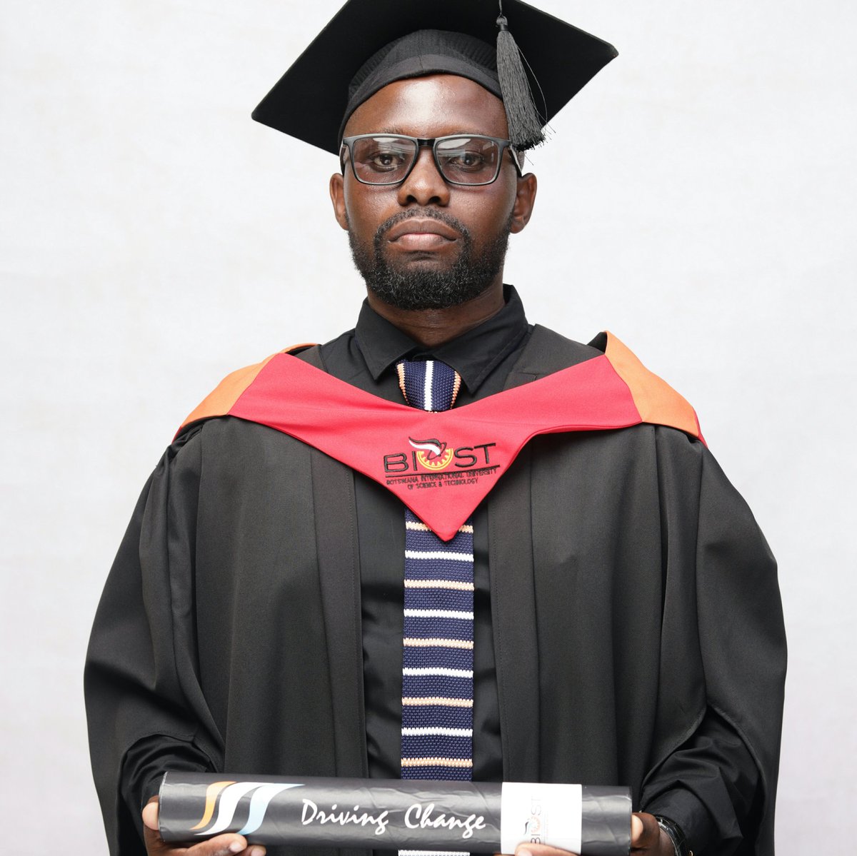 mpolokanglucky's tweet photo. #NewProfilePic
#GeologicalEngineer
P.C @kalebreloaded https://t.co/0WHLzLfBFd