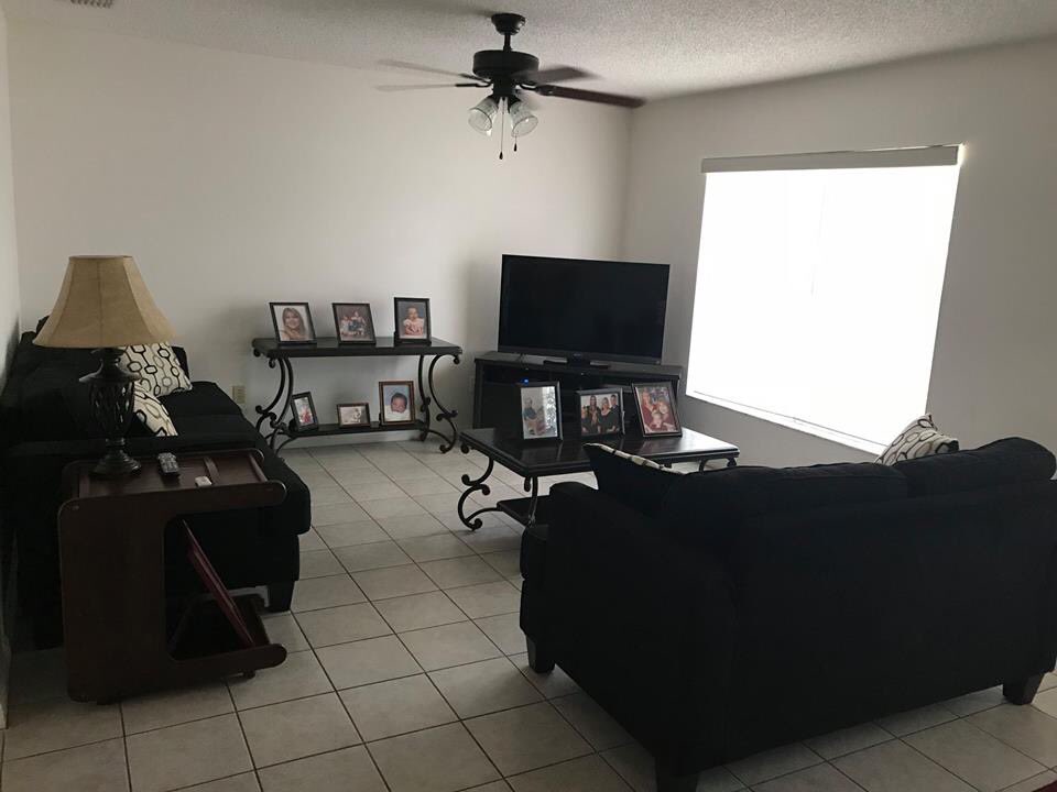RockerRealtyInc's tweet photo. Open House today 11-1! 2006 The Crescent in Clermont! #EmilyPhillipsSells #RockerRealtyInc #FloridaNative #3rdGenerationRealtor #FloridaRealEstate #ClermontFlorida #LakeAccess #ClermontChainOfLakes #LakeMinnehaha #ClermontForSale https://t.co/hiRMBoOoRl