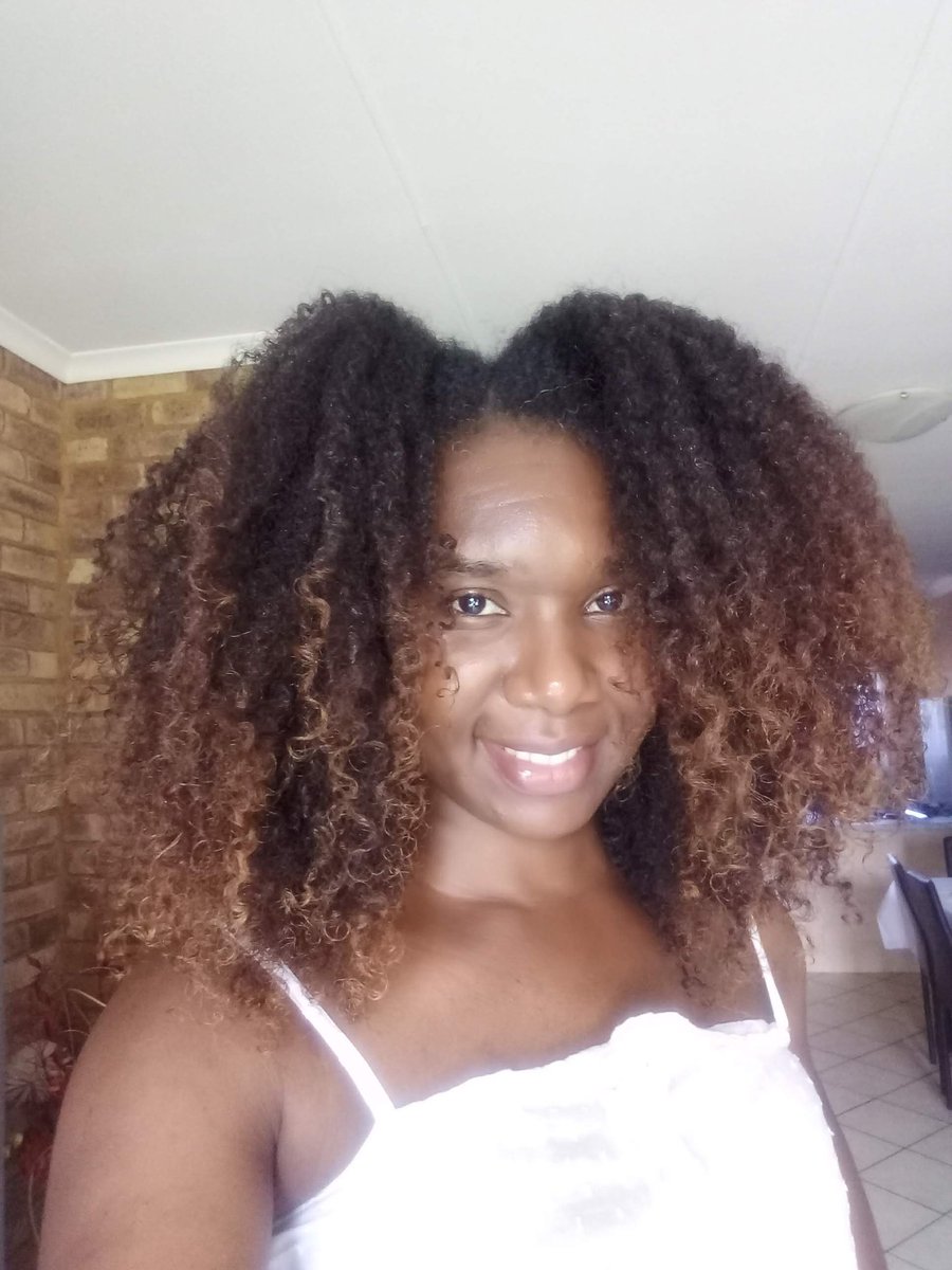 NaturallyCurl17's tweet photo. Consistency is key to grow hair long #love #hairlove #hair #naturalhair https://t.co/RAlkaM7V7p