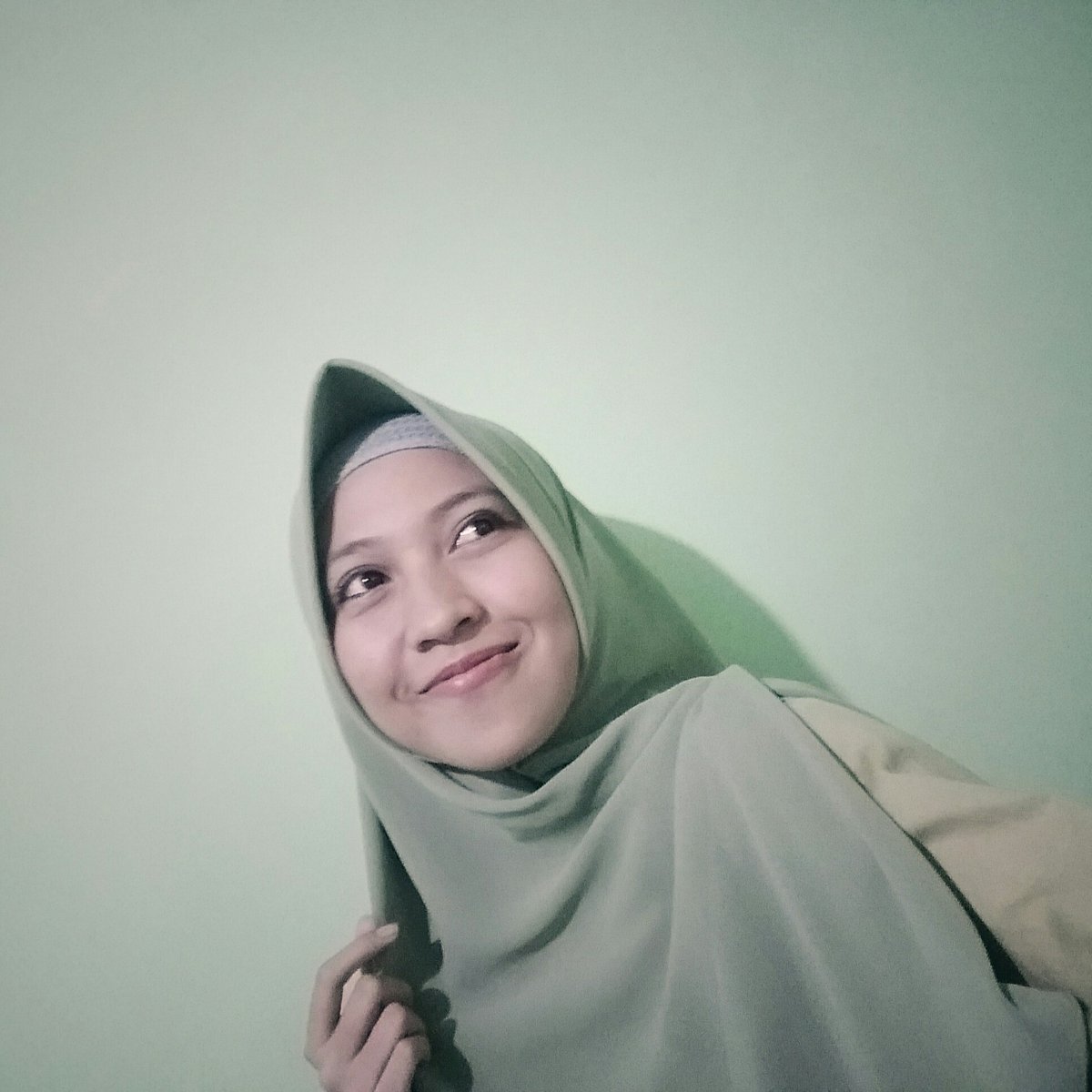khara_kharisma's tweet photo. #FotoProfilBaru https://t.co/J3VBUw5w6x