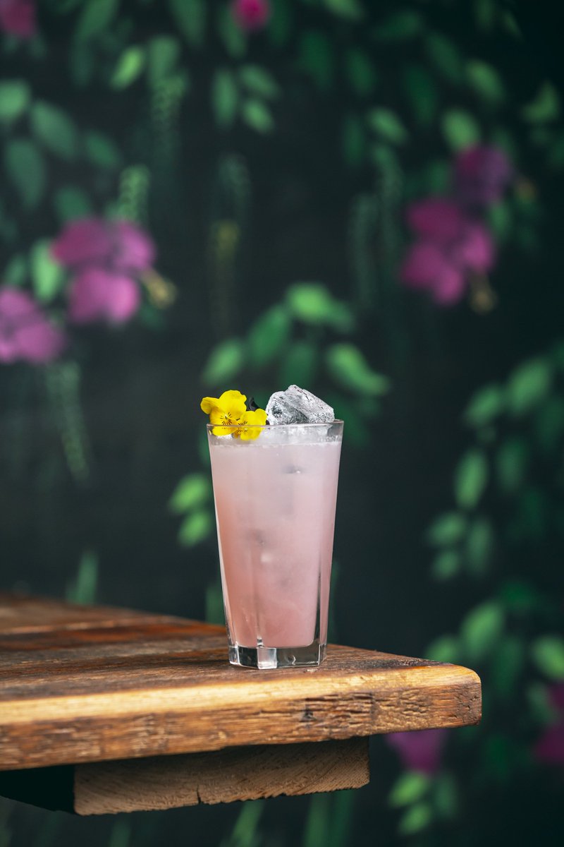 Almost looks too good to drink! ...Almost 😉 Samwise and DJ Bear Growls are soundtracking this Saturday, that's your night sorted! 🙌 #cocktails #cocktailbar #liverpool