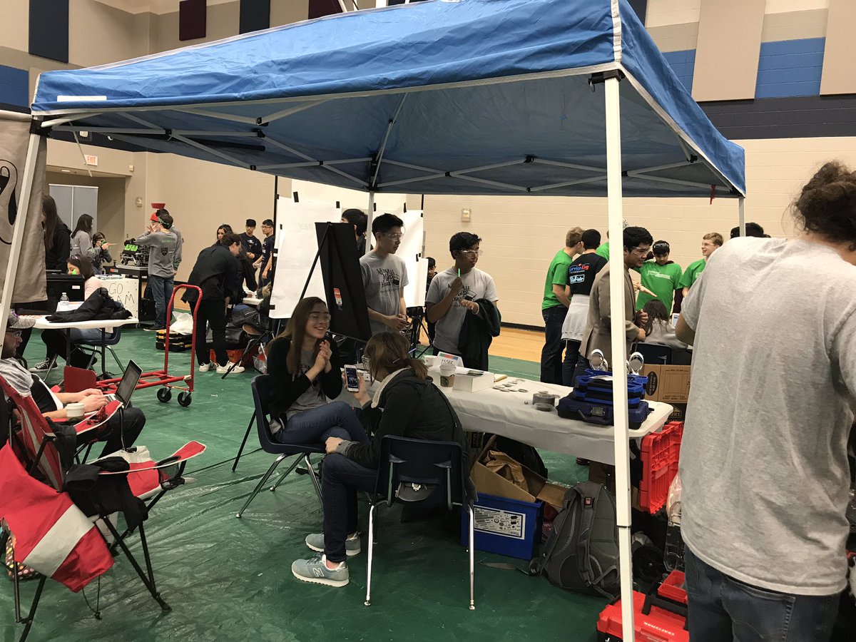 At the FTC North Texas Regional Championship with the Mad Hackers from MHS!  <a href="/MouserElec/">Mouser Electronics</a> #sponsor #firstrobotics #roverruckus