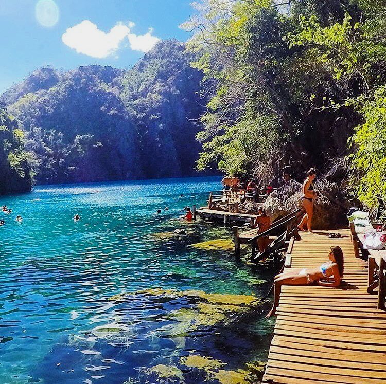mustvisitph's tweet photo. 📍 Kayangan Lake, Coron, Palawan! 🇵🇭
📷: @bertlagawan 
Tag your travel buddies! Follow us @musttravelph and use the hashtag #musttravelph to be featured! 👍 Like us on facebook https://t.co/mBOaQ4OEqd
.
.
.
. https://t.co/fjmmlfDunR