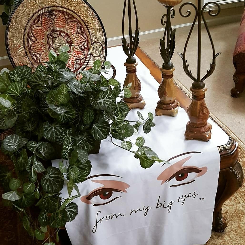 From My Big Eyes On Twitter Love How Cool This Table Runner From