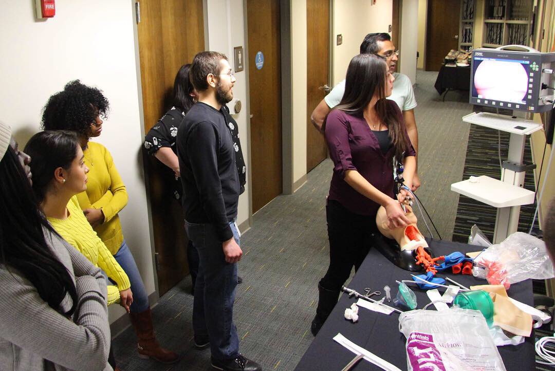 KU_ENT's tweet photo. Dr Carrie Francis & our team @KU_ENT had a fun time hosting ENT open house for medical students to learn abt the #one best surgical specialty๐ฅ #ENTSurgery
๐๐คง๐๐ฝ๐คฅ๐ฆ๐ฃ๐๐
๐คโ๏ธ๐ด
๐Thx to #ENTSIG + #SNMA leaders aka rising stars๐for sponsoring & spreading the word๐You rock!๐ https://t.co/XbfAT4M2fz
