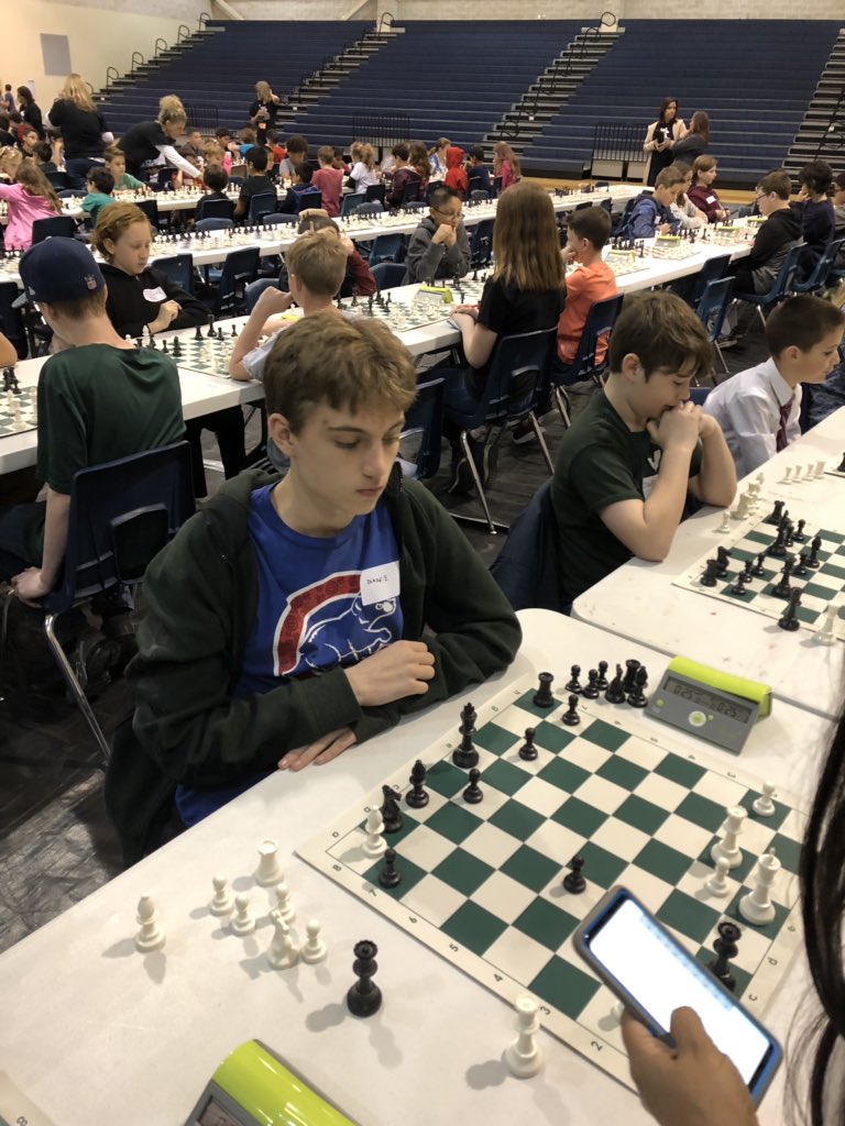 Dillon winning his match in 26 moves <a href="/AmaroCoach/">Coach Amaro</a> <a href="/DavissonDustin/">Dustin Davisson</a> @cperkinsMVMS