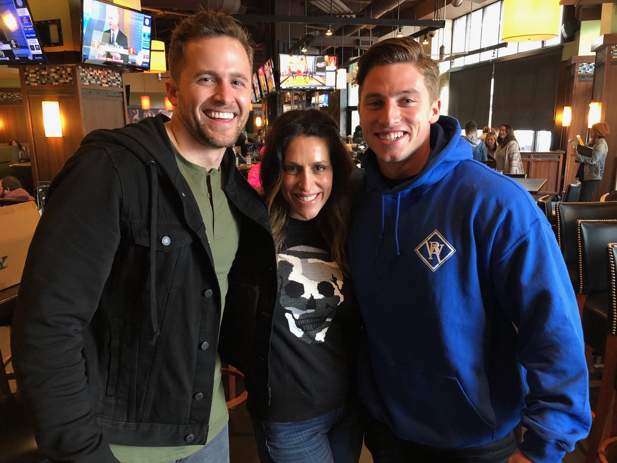 Come on down Nashville! #theBros are here!! #BB21 ⁦@BB20Brett⁩ ⁦<a href="/winston_hines/">Winston Hines</a>⁩