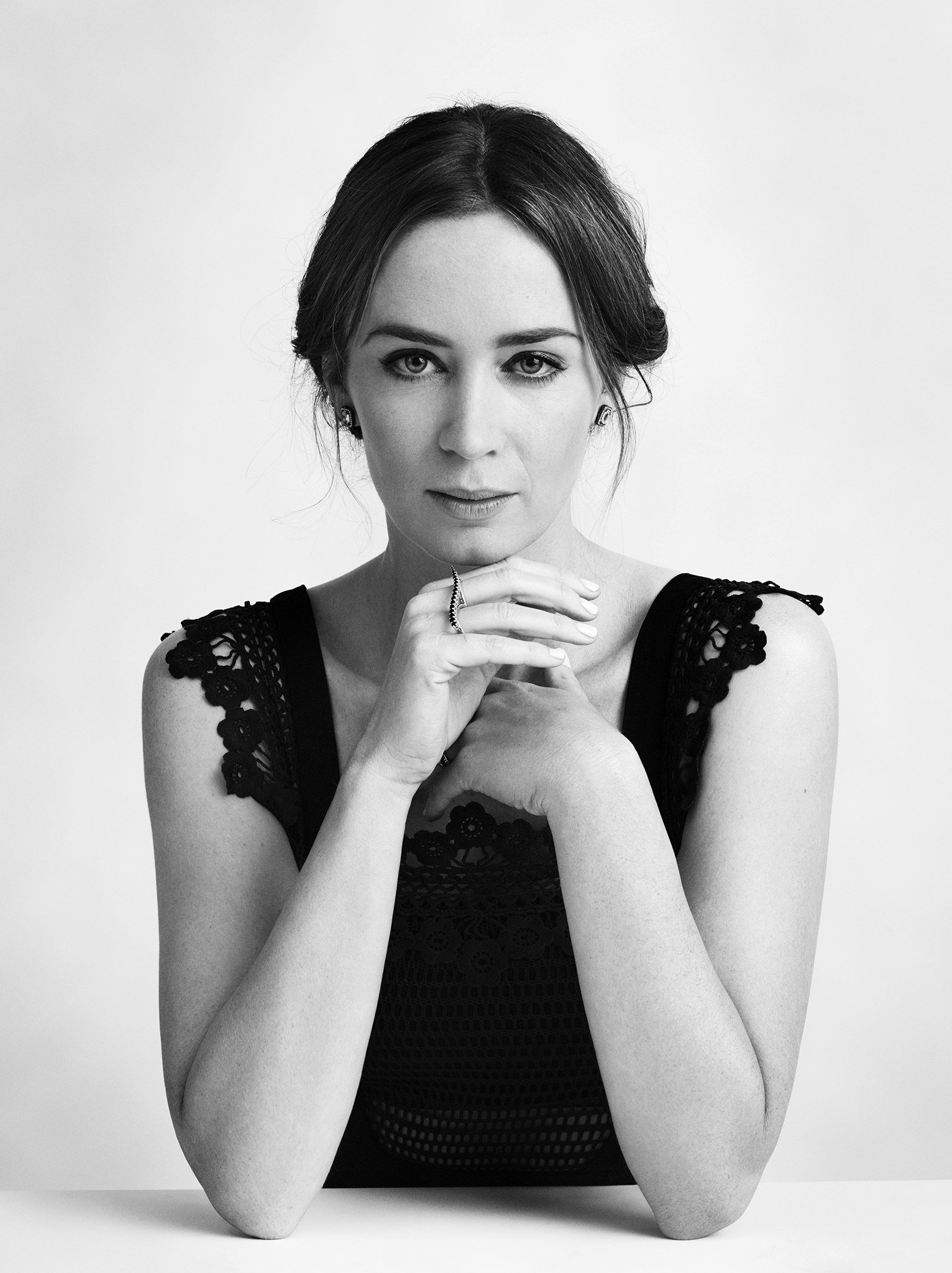 HAPPY BIRTHDAY TO MY BEAUTIFUL QUEEN , EMILY BLUNT! I  YOU 
