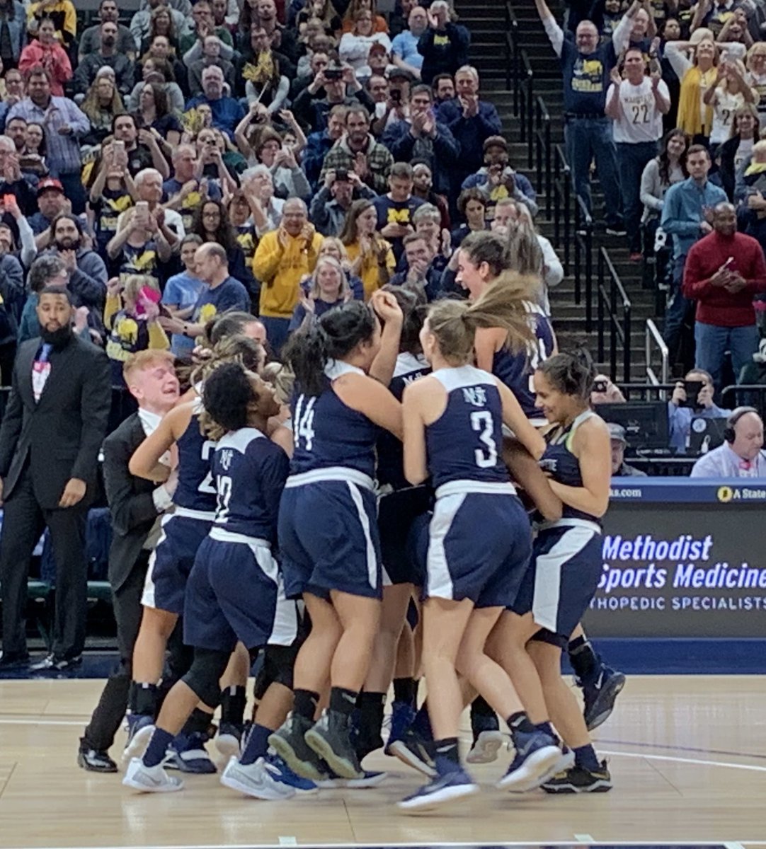 coachbeckett's tweet photo. Final 1A State Championship..
Marquette Catholic 57
Vincennes Rivet 36

MC Sophia Nolan 26 pts, 15 reb, 4 blk
Emma Nolan 12 pts, 5 rebs

VR Herman 11 pts, Waggoner 9 pts

MC 50% VR 28%

Back-Back State Champs for Marquette Catholic https://t.co/9XJlXt5ZVt