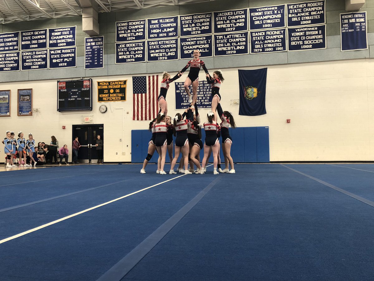 vthscheer's tweet photo. Awesome performance and tumbling from Mount Anthony! #vtplayoffs #vthscheer @vtprincipals https://t.co/NTWgNjDO5X