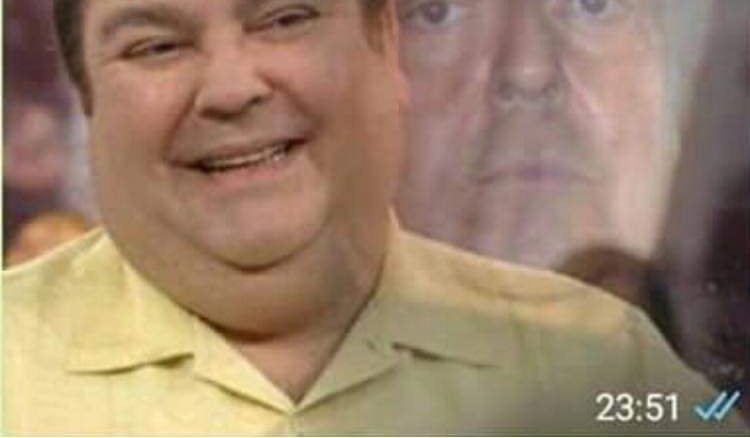 askverao90's tweet photo. legende esse meme com uma situação da novela:
ROJE DESCOBERTO https://t.co/JDecwg8XeZ