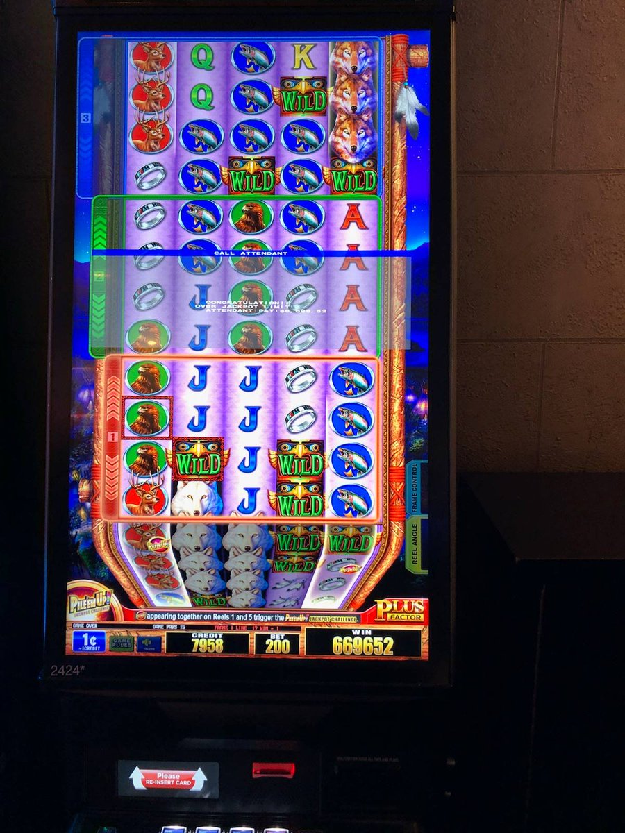 4QueensLV's tweet photo. Congratulations to our $6696.52 #lucky #winner from Iowa in #NickelPalace at the #TowerStack progressive! https://t.co/BHnu2rKHcs