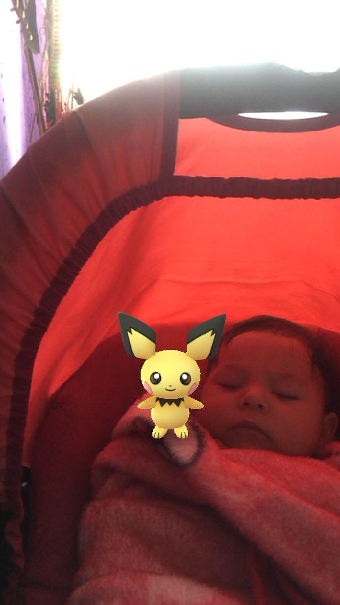 saul_brindiz's tweet photo. #PokemonGo #BabyTrainer https://t.co/TrB4BFv3zD