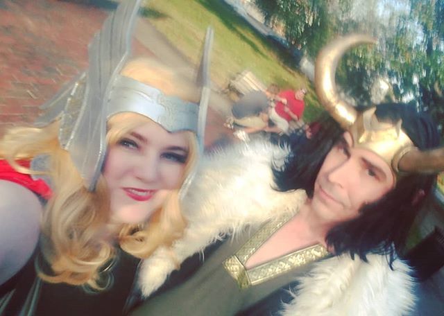endelosecosplay's tweet photo. Loki and Thor are hanging with the Pensacola Cosplayers!
#loki #lokicosplay #lokilaufeyson #ladylokicostume #ladyloki #fashion #fasinator #horn #horns #comic #cosplayer #cosplay #cosplaying #costume #costumer #costumers #hat #nerd #gold #lokis #victoria… https://t.co/dGL7WZlBj9 https://t.co/b15s2vWQLU
