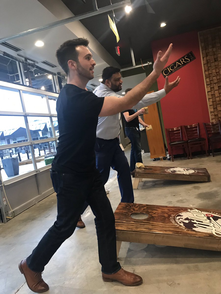 dobiesj's tweet photo. Best #Jam ever! Mid Atlantic kicked off 2019 in style last week. So good to have #1MDA together in the heart of our region #richmondva #wearingOurStripes https://t.co/tuMwL0fKOb