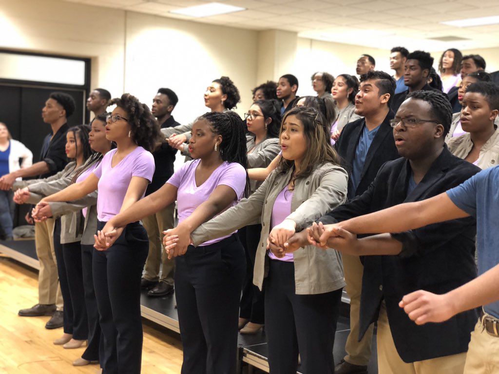 PikeChoirs's tweet image. Pike Encores about to rock the stage at FC! #inspireunity