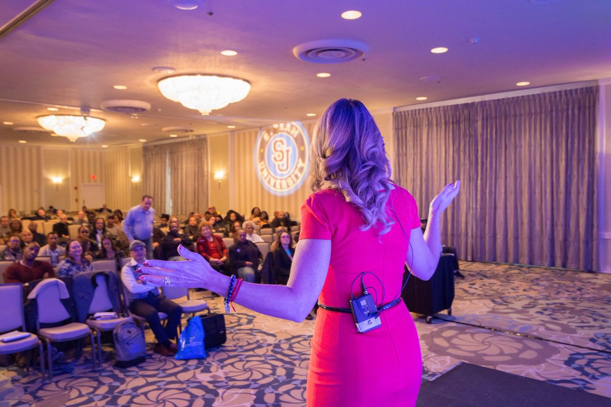 egomezislas's tweet photo. ¡Estamos a solo 8 días de nuestro primer evento del año de #StreamUniversity Live en #Dallas, #Texas! El evento es GRATIS pero debe registrarse: https://t.co/OghNchHTt0… https://t.co/I4uDBJf5sL