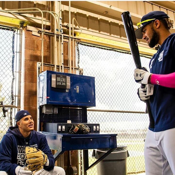 Dejean_P's tweet photo. Ya se preparan ellos, #ManyMachado Tercera Base y #FernandoTatisJr el Para Corto de los Padre de San Diego https://t.co/5xuX7gGfGN