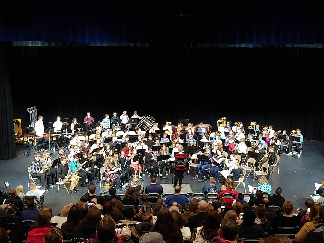 BrahamHSBand's tweet photo. Concert time! #mbdatweets #schmittmusic #nembda #bandinasaturday https://t.co/zVqfXGkktq