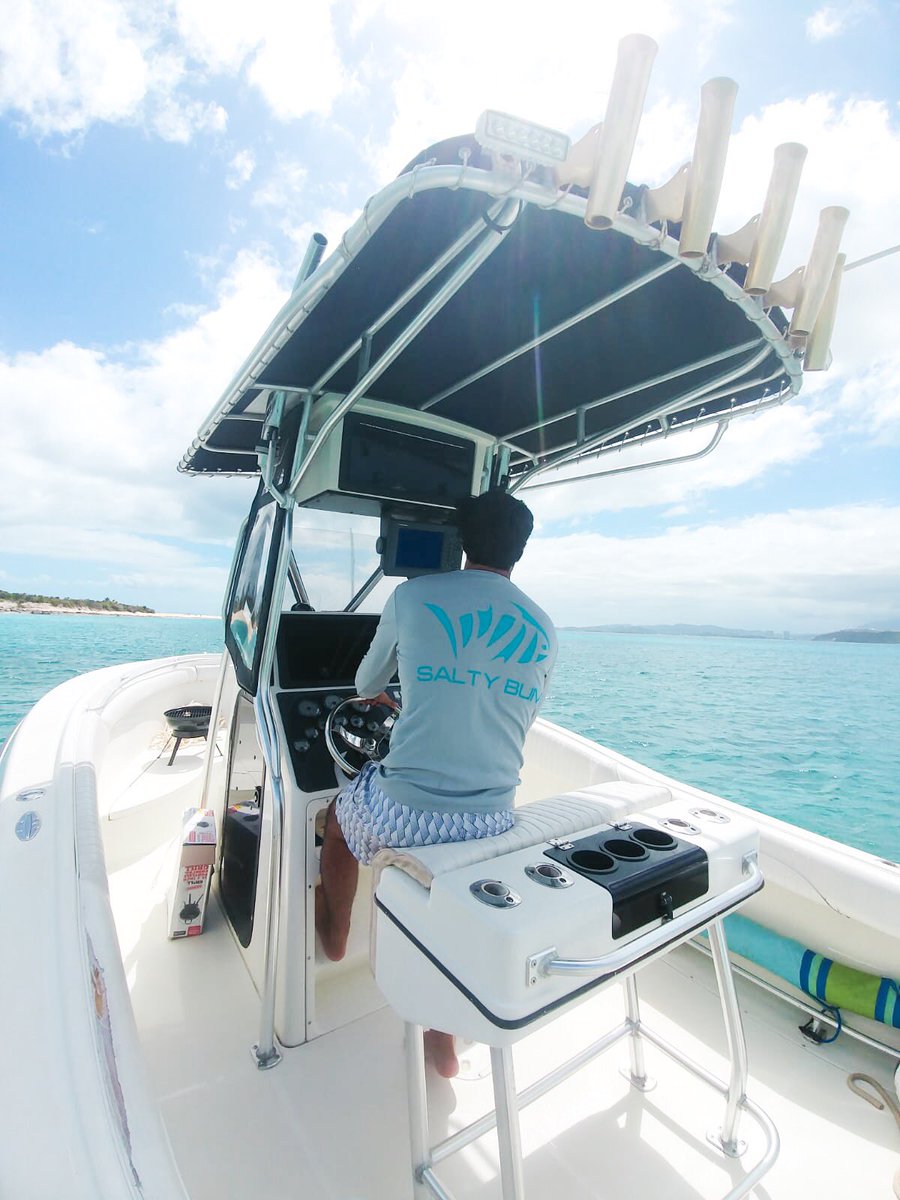 thesaltybum's tweet photo. Cruising through the weekend like 🛥
Tap and check out this Salty Bum performance tee, will keep you fresh through your weekend adventures 🐠 

https://t.co/h3ACXSeMje 

#saltybum #ourlifestyle https://t.co/zn7IGolW9V