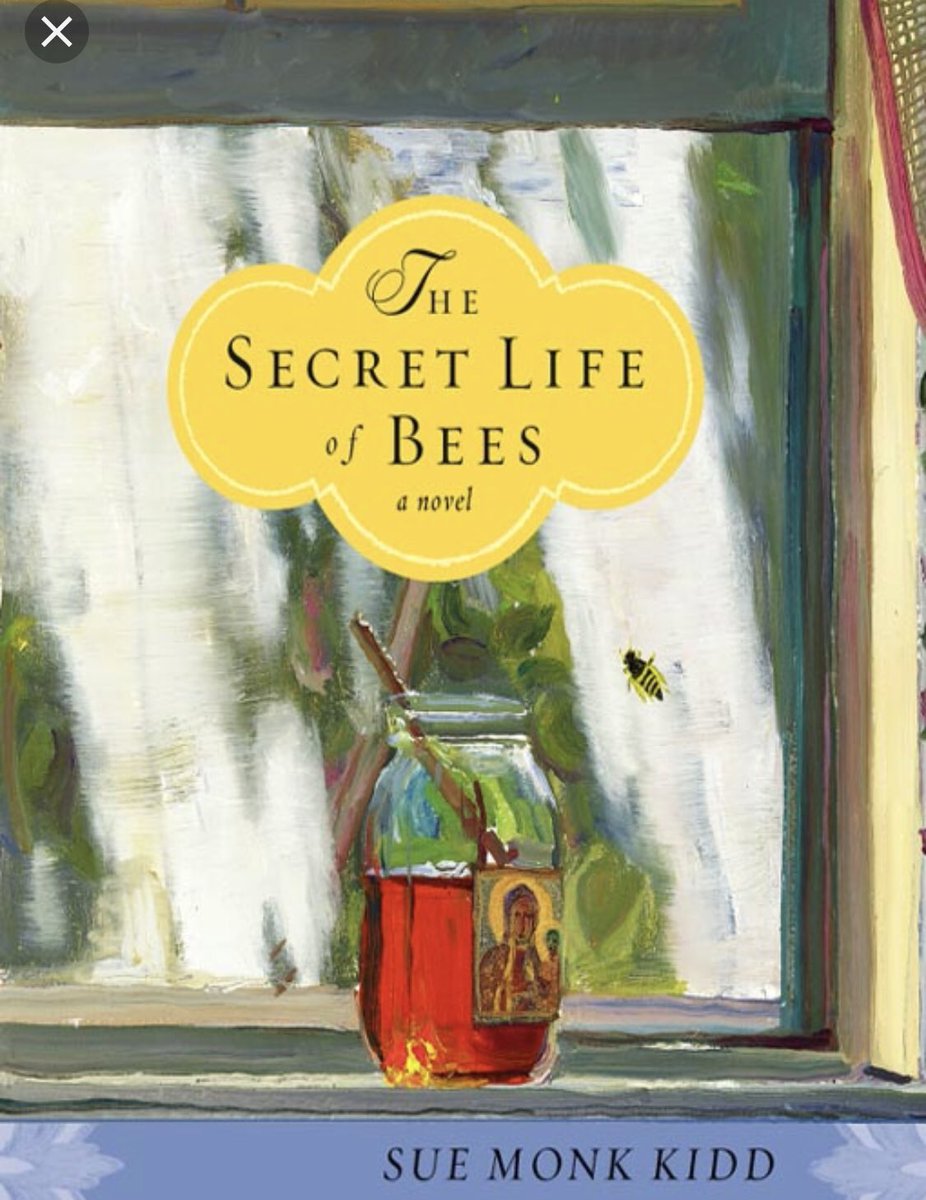 Pipsis223's tweet photo. Day 5 of the #BookLove #bookcoverchallenge Seven days, covers from 7 books I love, no comments, no captions, no explanations. 📕💙 https://t.co/s2Nr7rEtT8