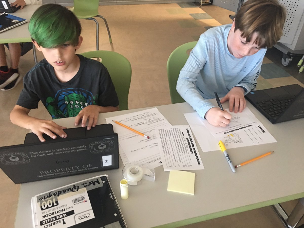 MrsQuadagnoTCS's tweet photo. Researching biomes and plant and animal adaptations. #5thLearning #5thScience #Biomes #Adaptations https://t.co/gi5le5BIFv
