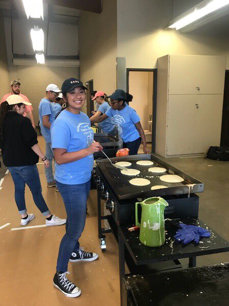 BryanHSKeyClub's tweet photo. Pancake day w/ Bryan High Key Club!! Thanks @Kiwanis for making it so much fun❤️ https://t.co/Gj7qTTiVxd