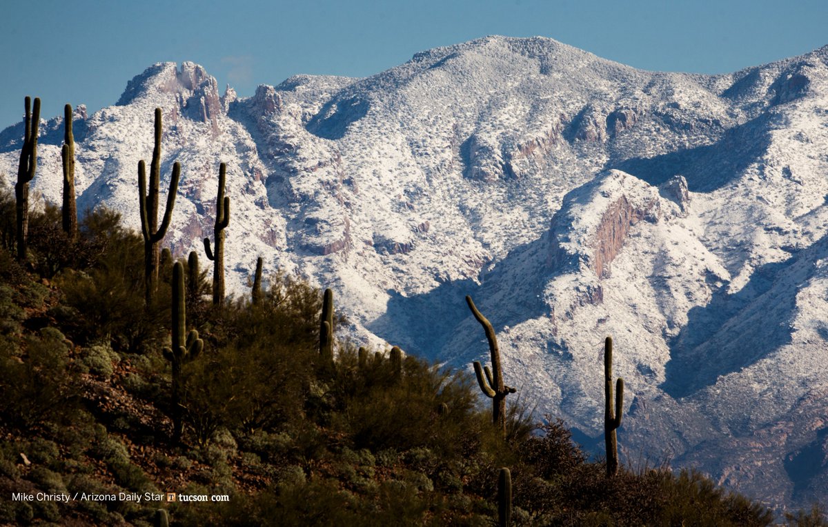 The downtown #Tucson skyline with a wintry Santa Catalina backdrop makes a fine morning! #azwx