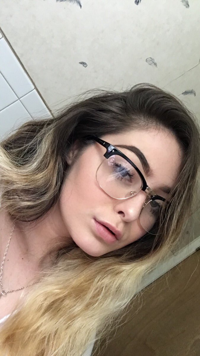 Amber_527's tweet photo. I’m feeling generous ☺️ RT and Follow for a free nude no questions asked must dm me
Dm me to buy nudes/vids
#cumtribute #cocktribute #horny #sexy #nudes #porn #nude https://t.co/wrbxLLnQmG