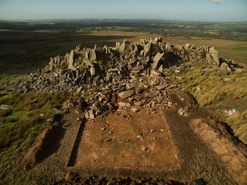 Stonehenge True Origins Discovered, Debunking Old Research – Report D0HG0TWUwAABYu9?format=jpg&name=360x360