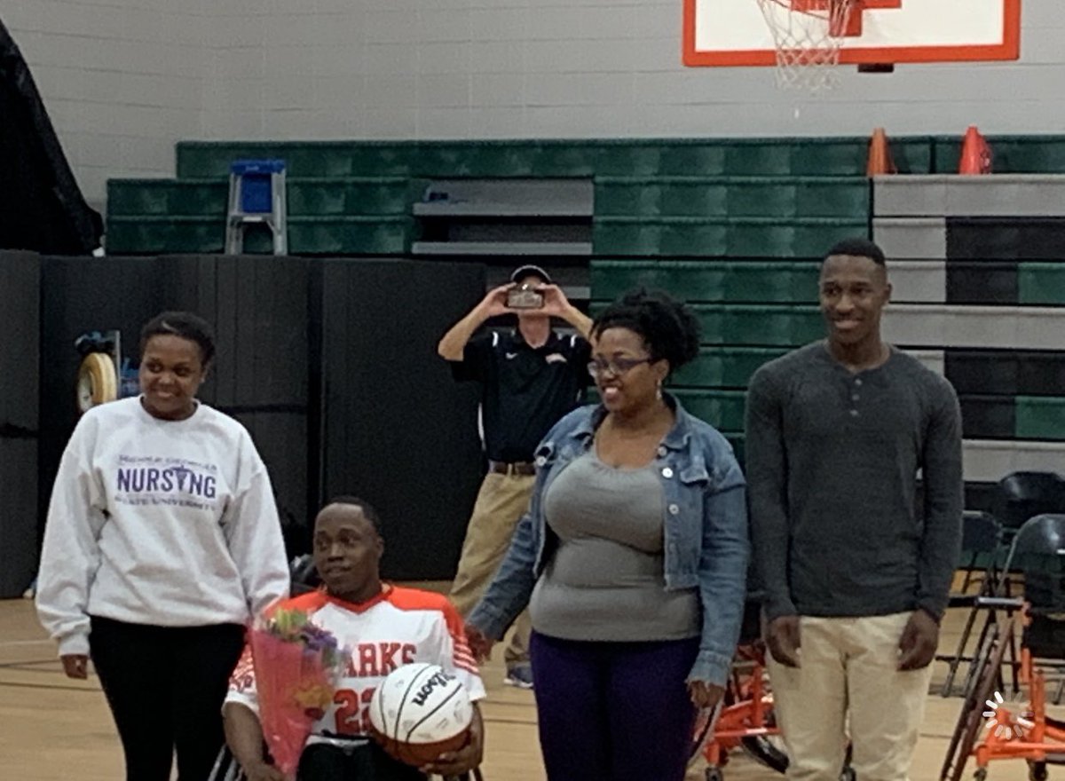 Proud of you O’lando 👊🏼 <a href="/WarnerRobinsHS/">Warner Robins HS</a> Go Sharks! #RFamily #RPride