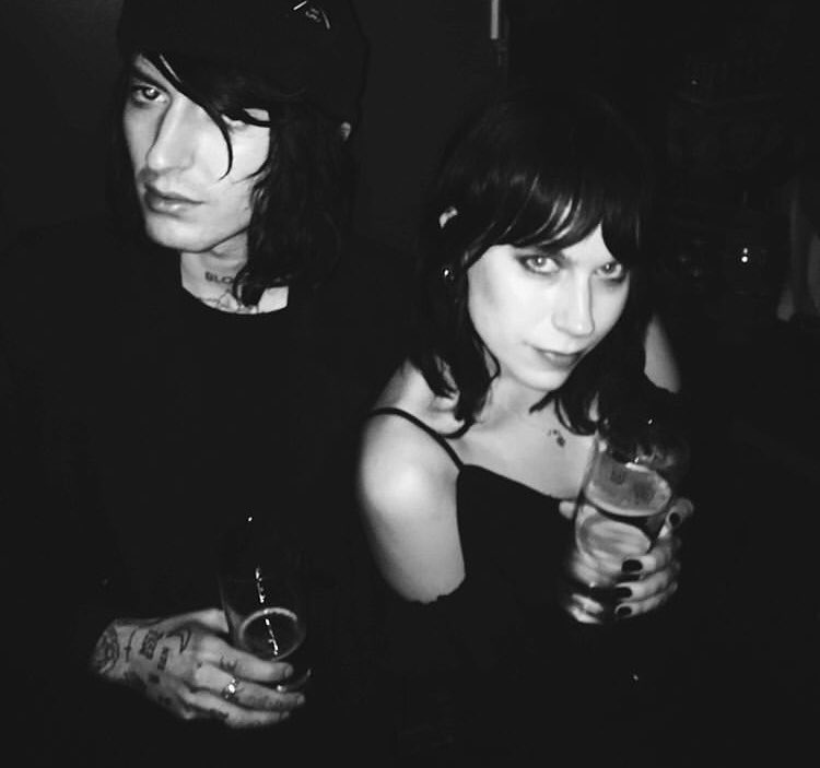 deadvibrations's tweet photo. 🚬 https://t.co/fkgYu3N2sb