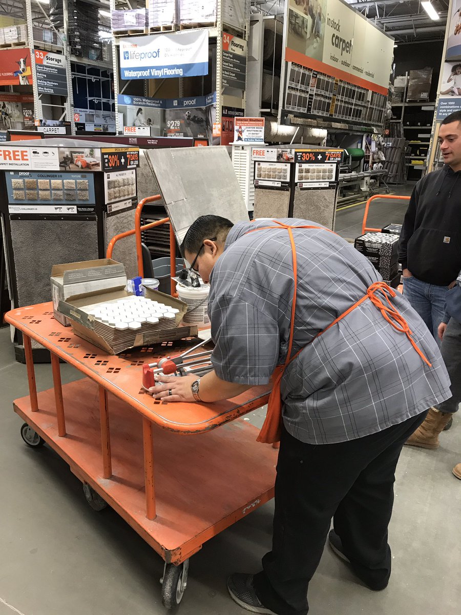 Asm6630's tweet photo. Our DH Miguel teaching our customer on tile install #tileclass #specialty @Crippen1026 @larrylubinsky @6971Home https://t.co/blnryAkJzU