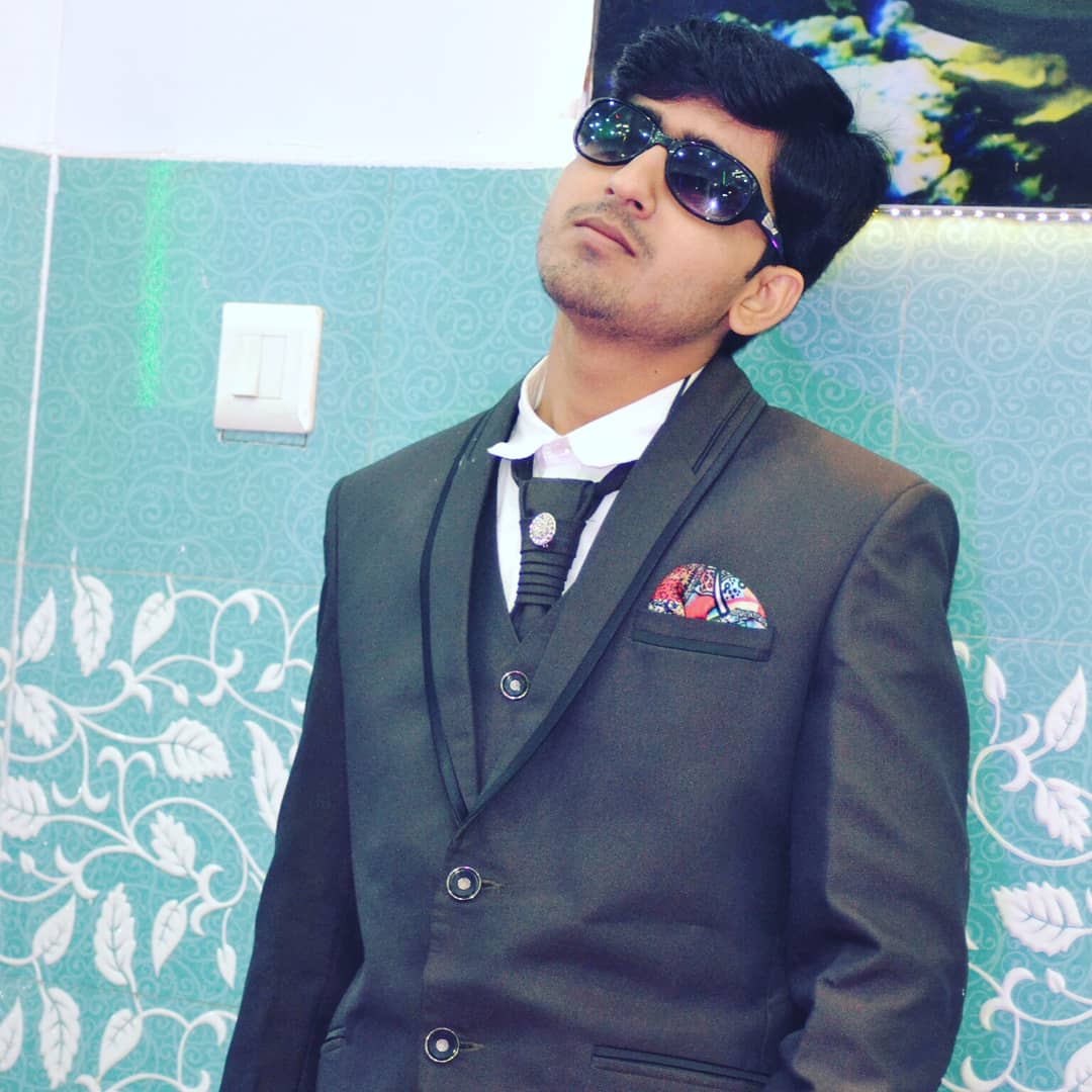 mohammadtrk22's tweet photo. #marriageparty #marriage #music https://t.co/yletDJcXBd