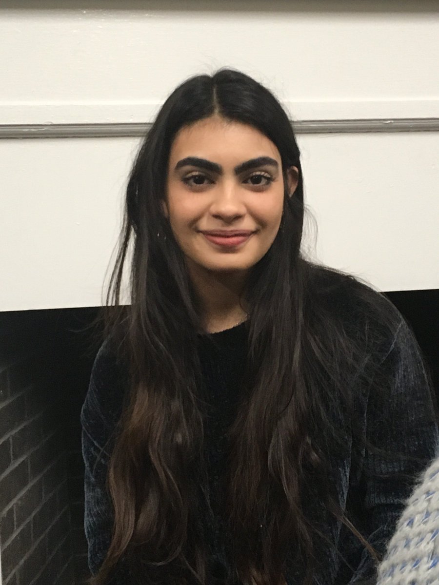 SenatorBiaggi's tweet photo. Shout-out to the latest recipient of @RNHtweet's Teen of the Year award. A graduate of the health internship program, Mahnoor Memon is now pursuing a pre-med degree at Hunter College. I'm so proud of this aspiring young doctor.
#TheFutureIsFemale #explore34 https://t.co/4PgABOGxGD