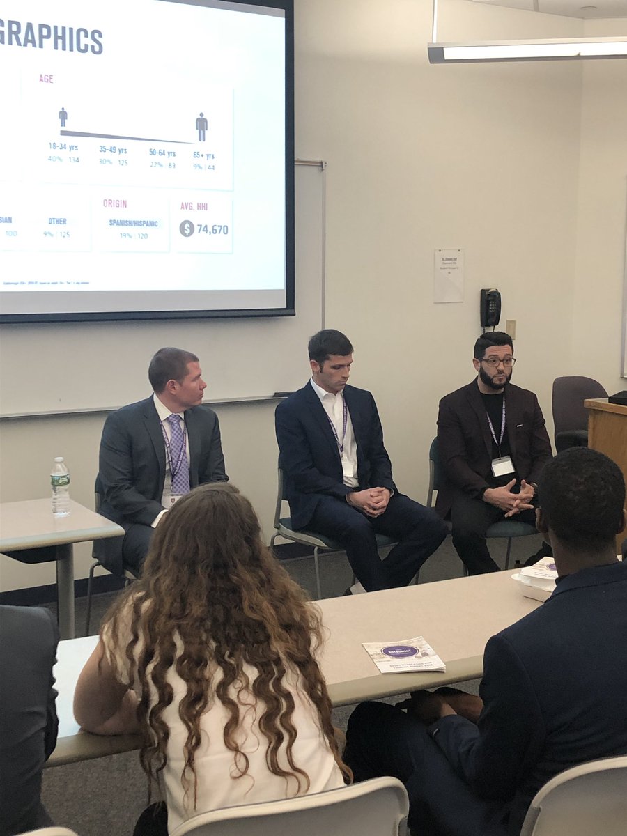 This rounds second panel choice: Sport Analytics &amp; Research also going on now providing great insight with speakers from <a href="/HVClub/">Harvard Varsity Club</a>, <a href="/PegulaSE/">Pegula Sports & Entertainment</a>, and <a href="/ufc/">UFC</a> on an upcoming area of sport! #SRTSummit2019