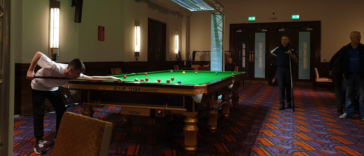 SnookerfansU's tweet photo. Players lounge - @LiamGra45328568 and Ben Mertens having a knock #youngtalent #nicelads #betvictorsnookershootout https://t.co/WV4oH46Bzr