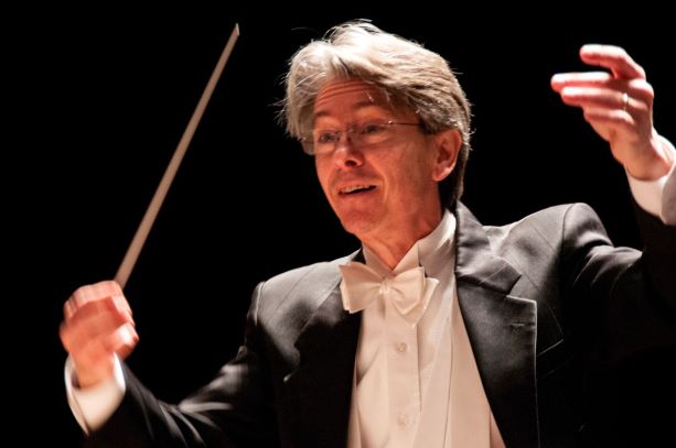 EMFAdmissions's tweet photo. EMF Resident Conductor Grant Cooper will lead the @NMPhilharmonic on Feb. 23 with guest artist and Van Cliburn International Piano Competition gold medal winner (2001) Olga Kern playing Rachmaninoff’s Piano Concerto No. 3. #nmphil #rachmaninoffrocks #emf2019 https://t.co/HWXXsGEJnj
