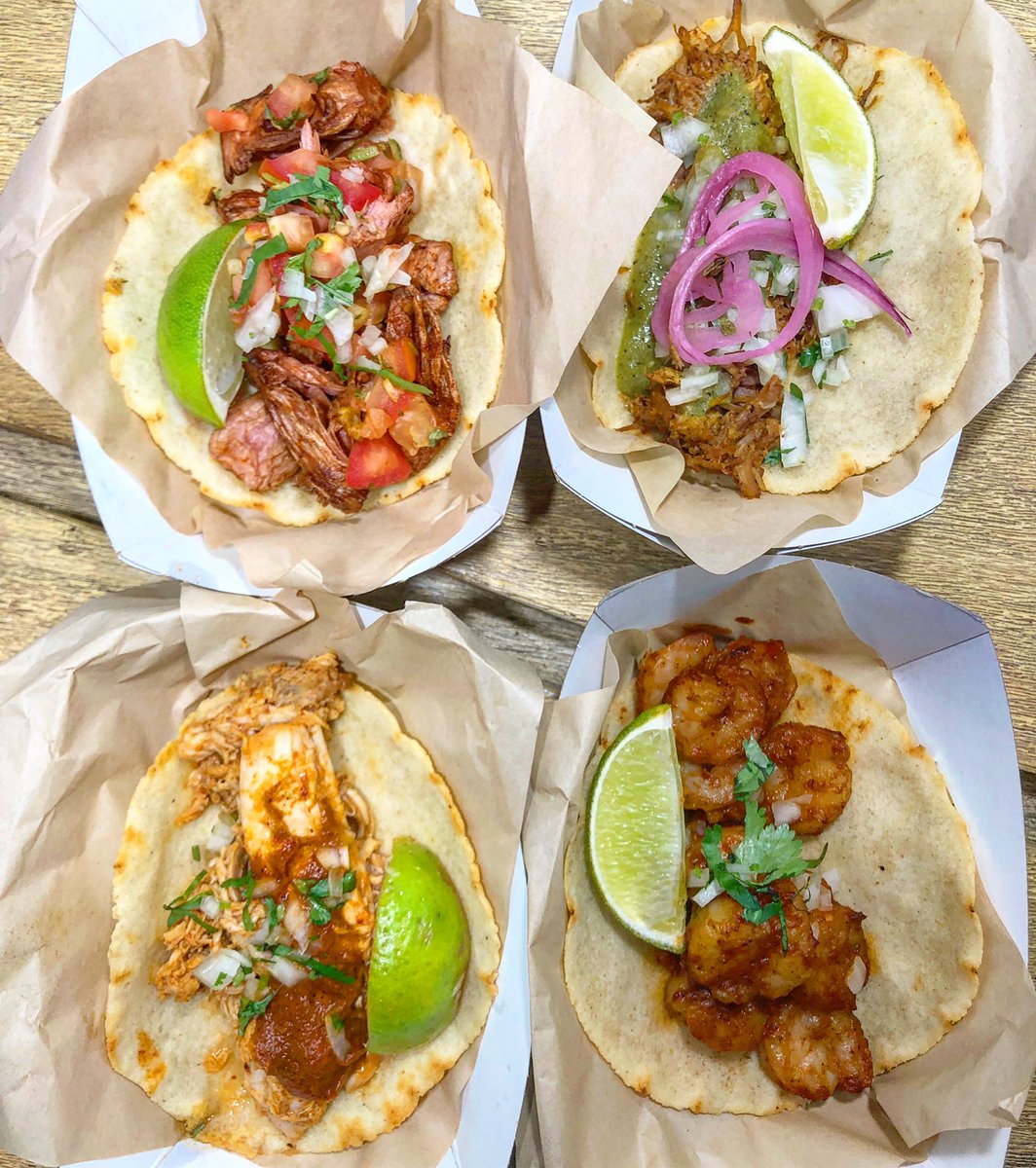 Tacos Lobos tweet media