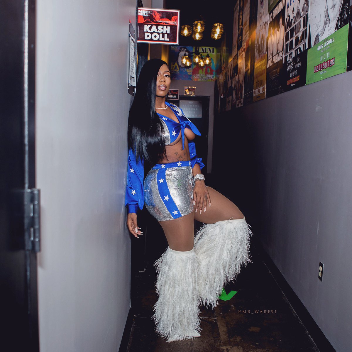 kashdoll's tweet photo. Dallas cowgirl https://t.co/Mzw7HQbjBT